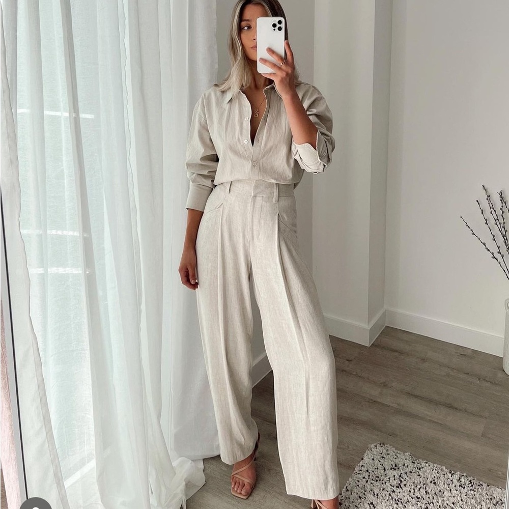 Top shop Linen Pants in Beige. NWT. Size US 4.